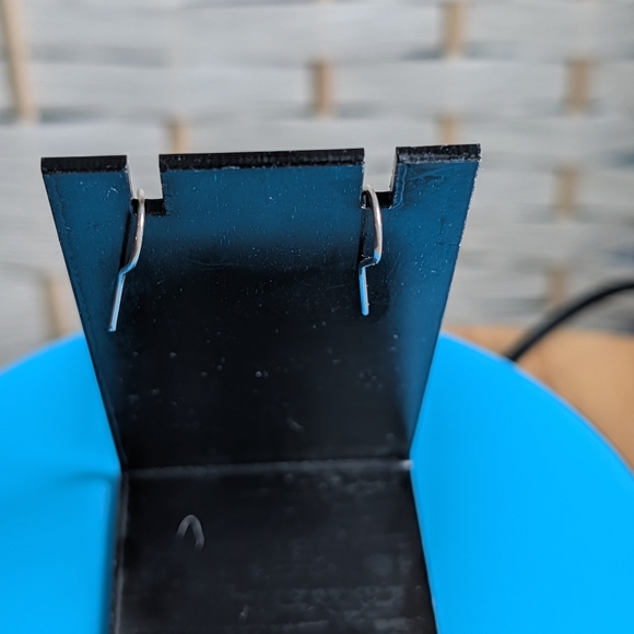 Sterling silver cross earrings with malachite gemstones - Picture 6 of 6